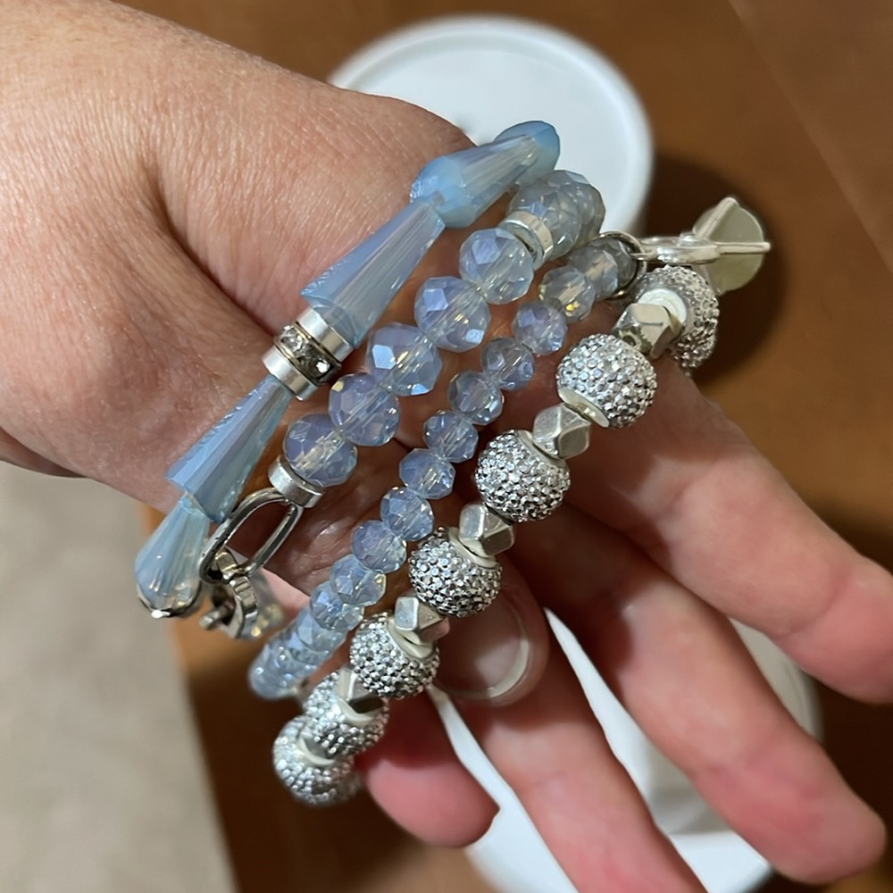 BOMB PARTY Elegant Silver and Blue Beaded Bracelet Set with ring charm